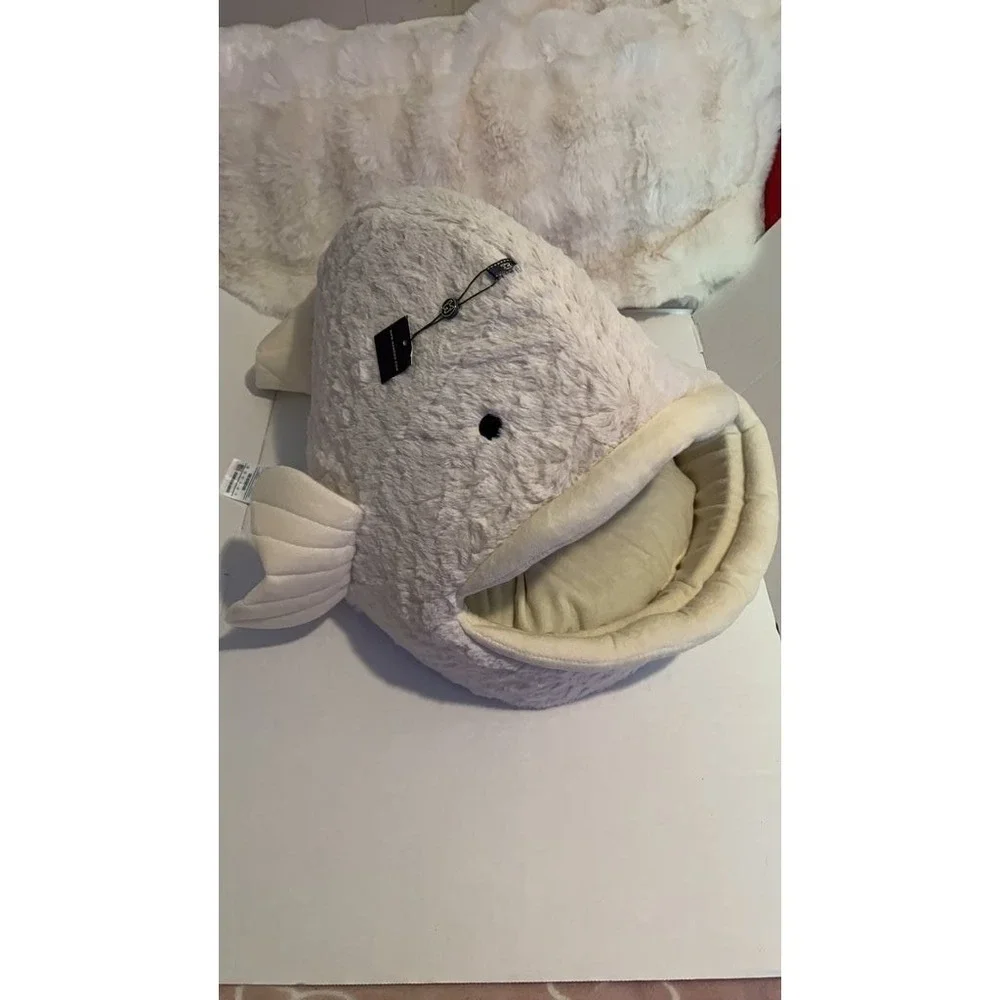 Nandog‎ Pet Gear Whale Shaped Pet Bed